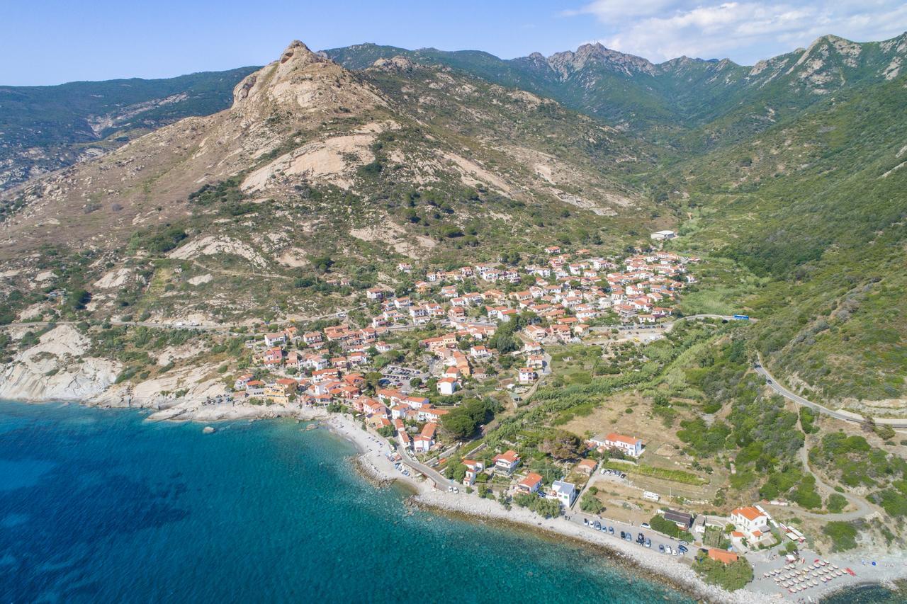 L'Ogliera Appartamenti Dell'Aia Pomonte Exterior photo